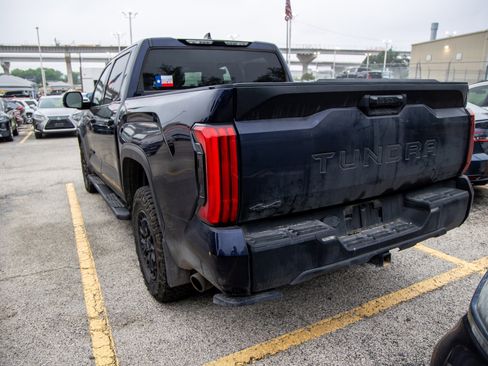 Used 2025 Toyota Tundra SR5 AWD/4WD image 10