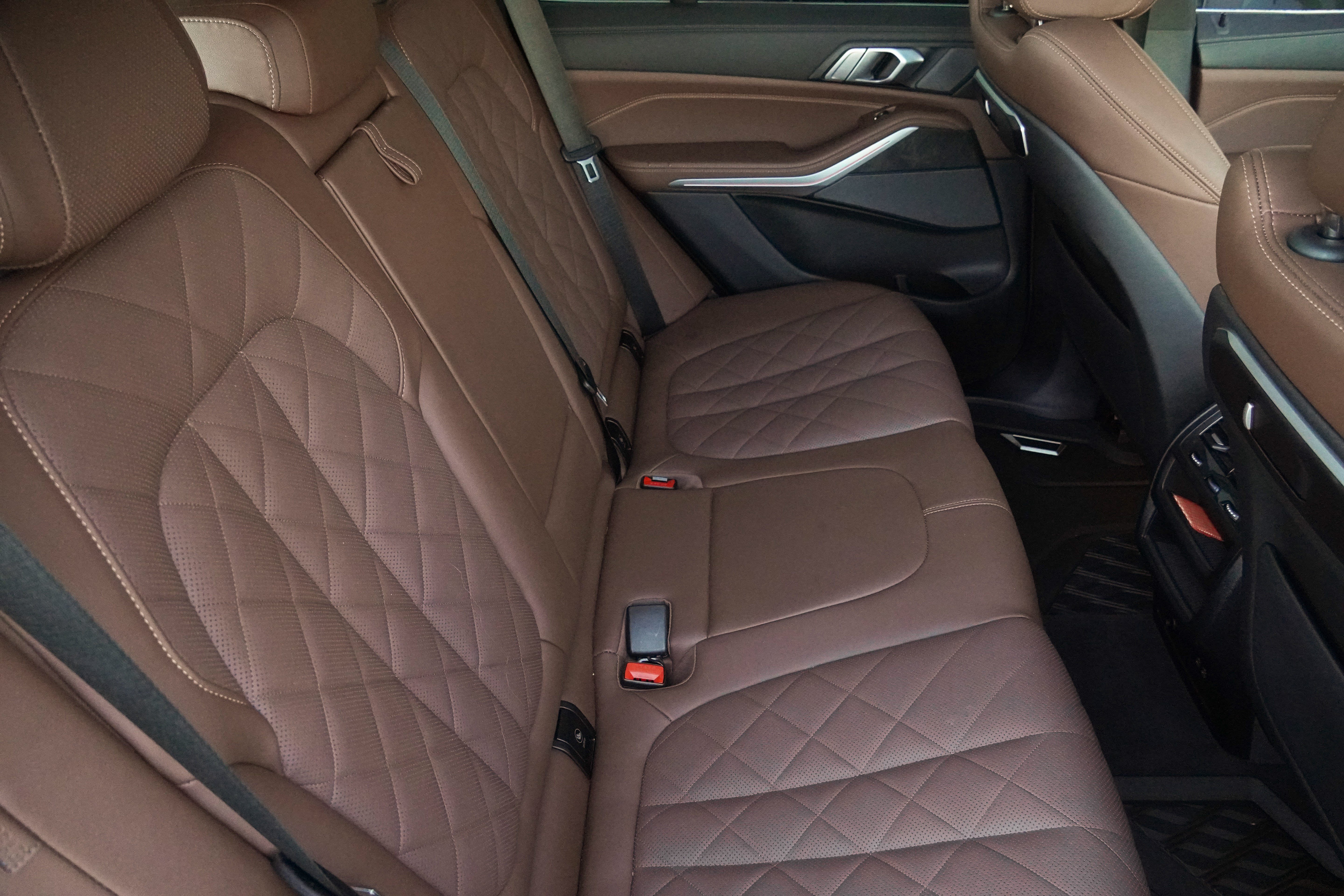 Certified 2024 BMW X5 sDrive40i w/ Premium Package RWD image 37