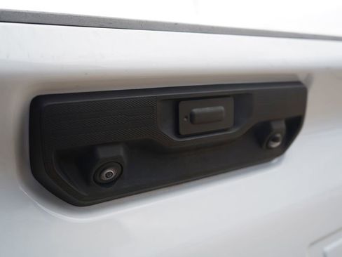 Used 2024 Chevrolet Silverado 2500 LT AWD/4WD image 16