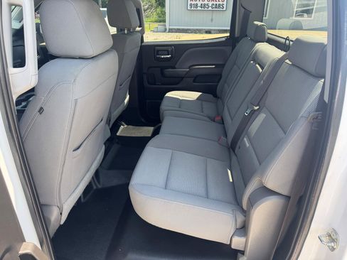 Used 2017 Chevrolet Silverado 1500 W/T w/ WT Convenience Package AWD/4WD image 10