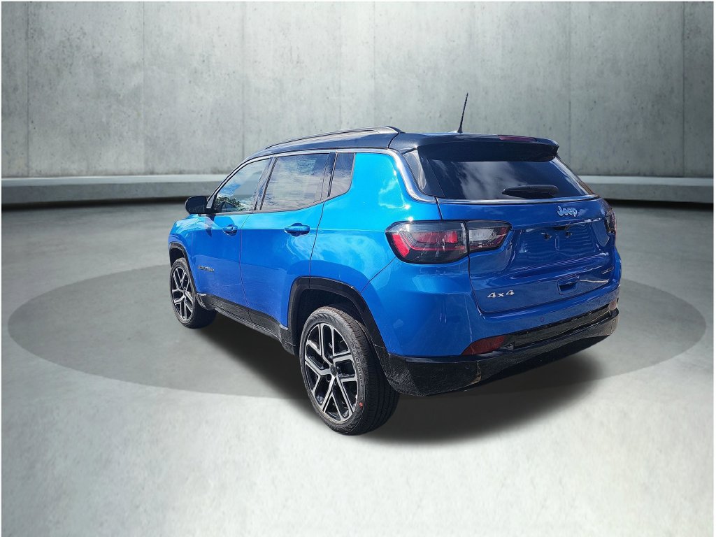 New 2025 Jeep Compass Limited w/ Elite Group AWD/4WD image 3