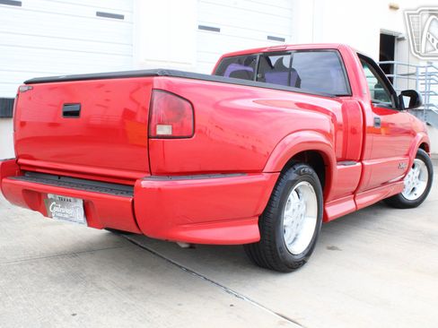 Used 2001 Chevrolet S10 Pickup Xtreme w/ Preferred Equipment Group image 13