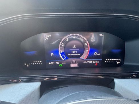 New 2025 Volkswagen Taos S image 25