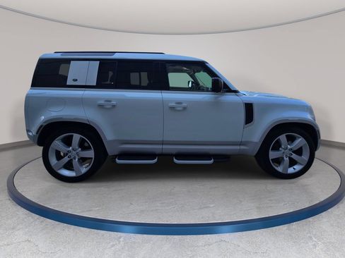 Used 2023 Land Rover Defender 110 S AWD/4WD image 5