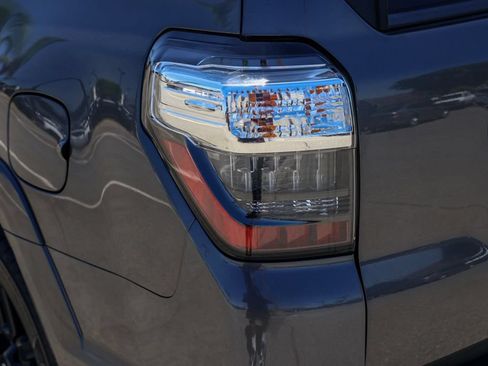 Used 2019 Toyota 4Runner Limited AWD/4WD image 7