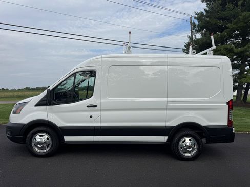 Used 2020 Ford Transit 250 Medium Roof AWD image 3