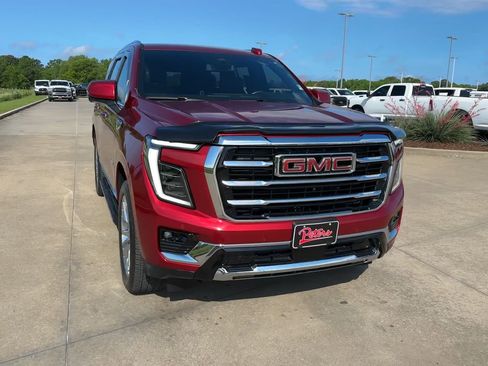Used 2025 GMC Yukon Elevation AWD/4WD image 4
