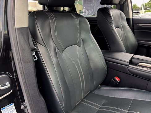 Used 2021 Lexus RX 450h AWD w/ Luxury Package image 38