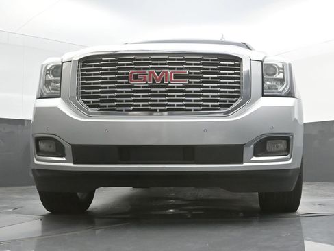 Used 2018 GMC Yukon XL Denali w/ Denali Ultimate Package AWD/4WD image 45