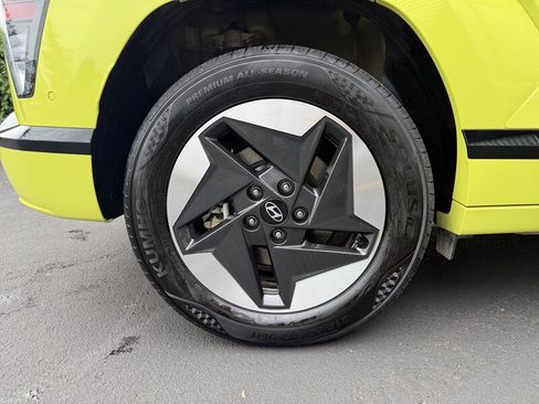 Used 2024 Hyundai Kona Limited FWD image 26