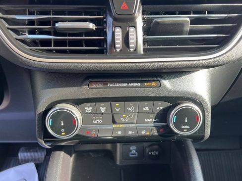 Used 2022 Ford Escape SE w/ Convenience Package image 29