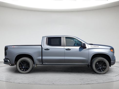 Used 2023 Chevrolet Silverado 1500 Custom w/ LPO, Dark Essentials Package AWD/4WD image 4