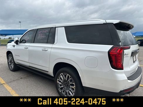 Used 2024 GMC Yukon XL Denali Ultimate AWD/4WD image 3
