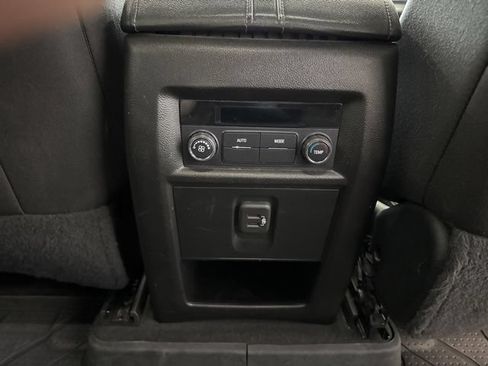 Used 2023 Chevrolet Traverse LT w/ LPO, Floor Liner Package AWD/4WD image 39