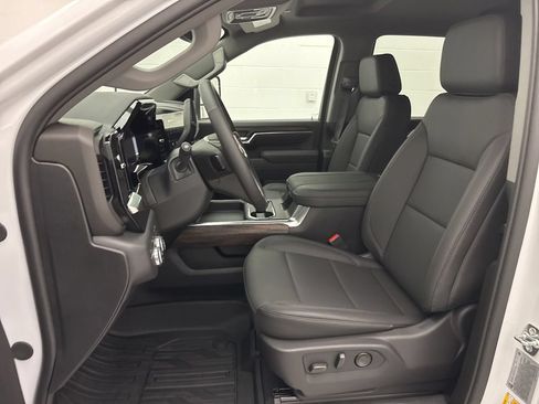 New 2026 GMC Sierra 2500 SLT w/ SLT Premium Package AWD/4WD image 20