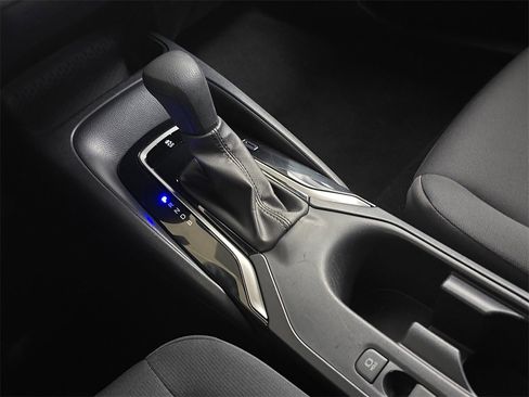 Used 2024 Toyota Corolla LE image 25
