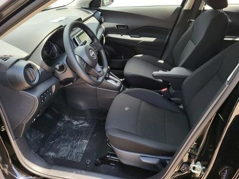 New 2025 Nissan Kicks Play S w/ Interior Electronics Package image 16