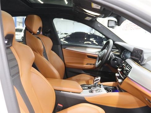 Used 2019 BMW M5 w/ Executive Package AWD/4WD image 32