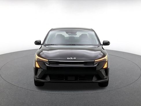 Used 2025 Kia K4 FWD image 2