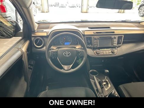 Used 2014 Toyota RAV4 XLE AWD/4WD image 2