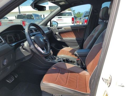 Used 2022 Volkswagen Tiguan SEL R-Line AWD/4WD image 21