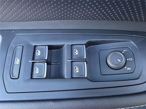 New 2026 Volkswagen Atlas SE image 21