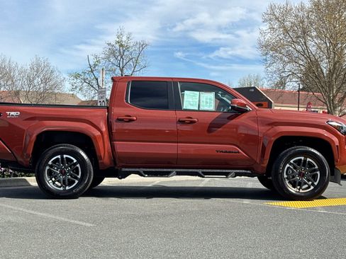 Certified 2025 Toyota Tacoma TRD Sport w/ TRD Sport Upgrade Package image 2