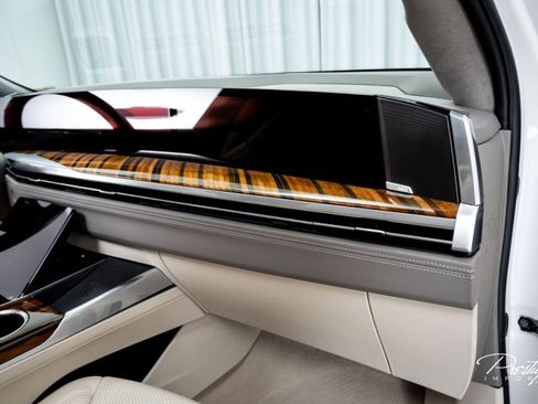 Used 2025 Cadillac Escalade Sport Platinum w/ LPO, Floor Liner Package image 39