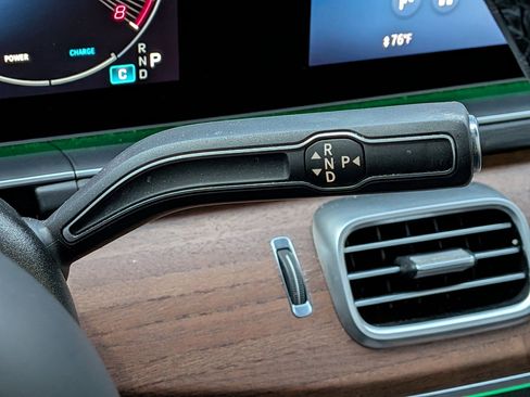 Used 2024 Mercedes-Benz GLS 450 4MATIC w/ AMG Line Exterior image 23