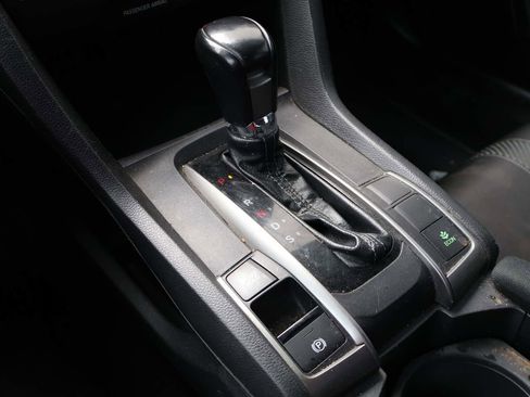 Used 2019 Honda Civic Sport image 12