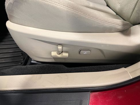 Used 2011 Subaru Outback 2.5i Premium image 26