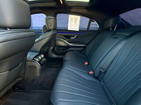 Used 2023 Mercedes-Benz S 500 4MATIC image 18