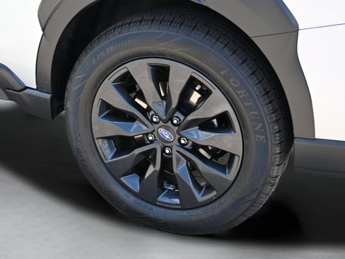 Used 2023 Subaru Outback Onyx Edition XT AWD/4WD image 34
