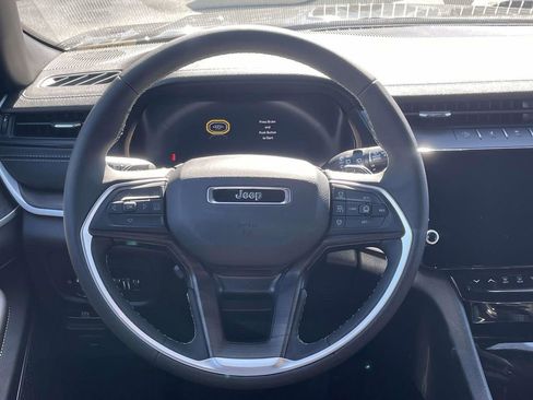 New 2026 Jeep Grand Cherokee L Limited image 24