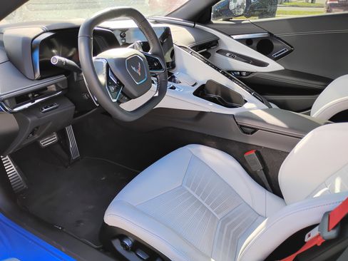 Used 2024 Chevrolet Corvette 2LT w/ Z51 Performance Package image 10