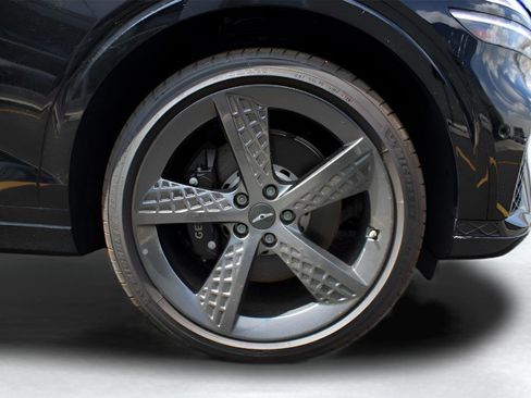 New 2025 Genesis GV70 3.5T Sport w/ Sport Prestige Package image 9