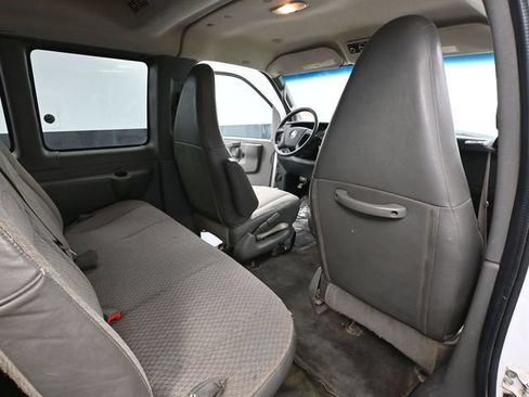 Used 2017 Chevrolet Express 3500 LT w/ LT Preferred Equipment Group RWD image 39