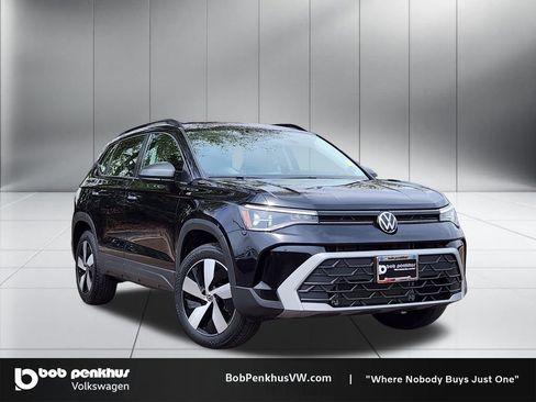 Used 2025 Volkswagen Taos S image 1