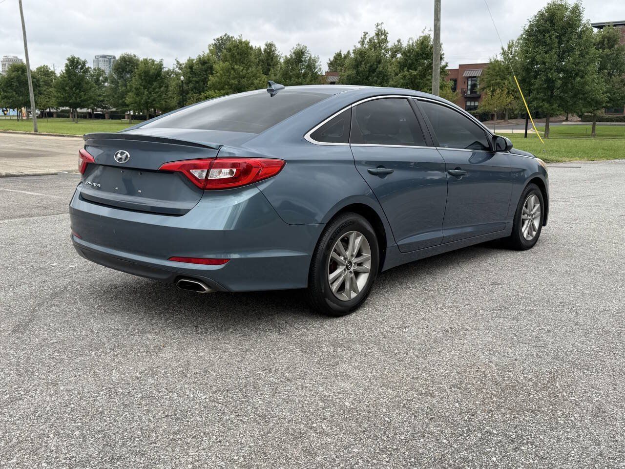 Used 2015 Hyundai Sonata SE FWD image 7