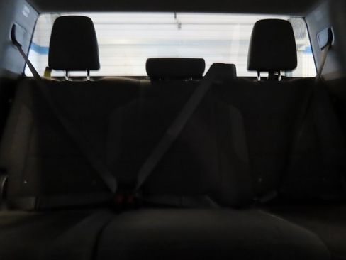 Used 2023 Chevrolet Silverado 2500 Custom w/ Gooseneck/5TH Wheel Package image 26