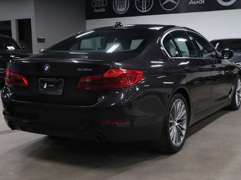 Used 2019 BMW 530i w/ Convenience Package image 5