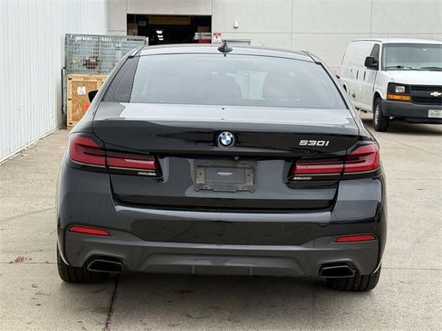 Used 2021 BMW 530i 530i w/ M Sport Package image 5