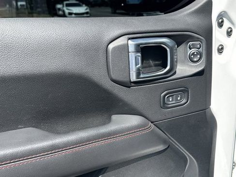 Used 2021 Jeep Gladiator Rubicon AWD/4WD image 14