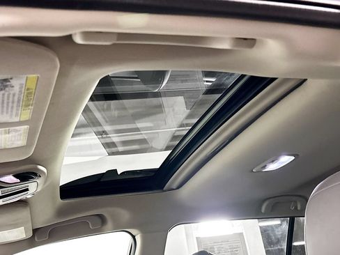 Certified 2024 Subaru Outback Limited AWD/4WD image 19