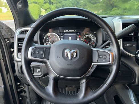 Used 2024 RAM 2500 Big Horn w/ Night Edition AWD/4WD image 32
