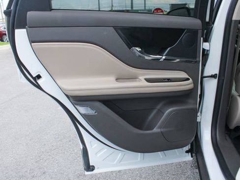 Used 2023 Lincoln Corsair AWD w/ Equipment Group 101A image 31