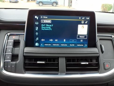 Used 2023 Chevrolet Tahoe LT w/ LT Signature Package AWD/4WD image 21