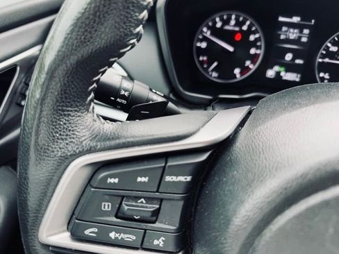 Used 2023 Subaru Outback Limited image 27