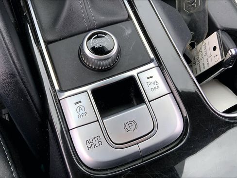 Used 2020 Kia Telluride LX image 33