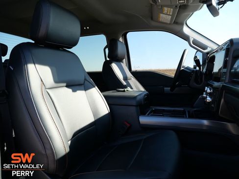 New 2026 Ford F250 Lariat w/ FX4 Off-Road Package image 15